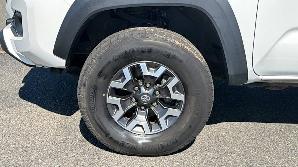 Thumbnail: 2021 Toyota Tacoma - 8