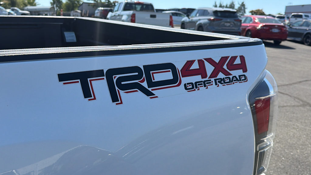 Thumbnail: 2021 Toyota Tacoma - 30