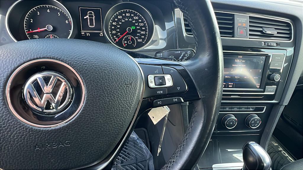 2019 Volkswagen Golf S 26