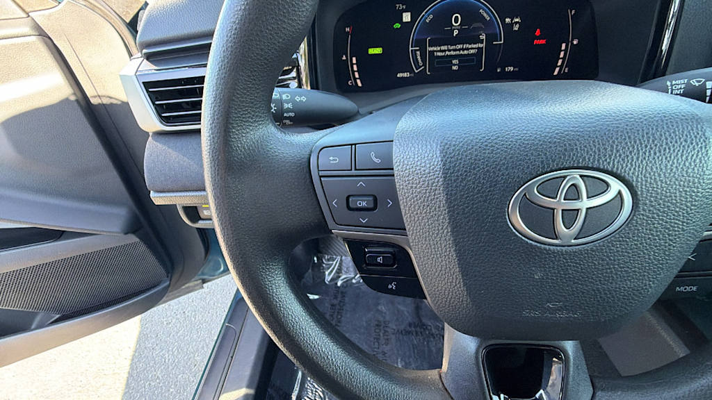 Thumbnail: 2025 Toyota Camry - 25