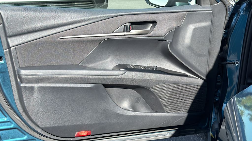 Thumbnail: 2025 Toyota Camry - 27
