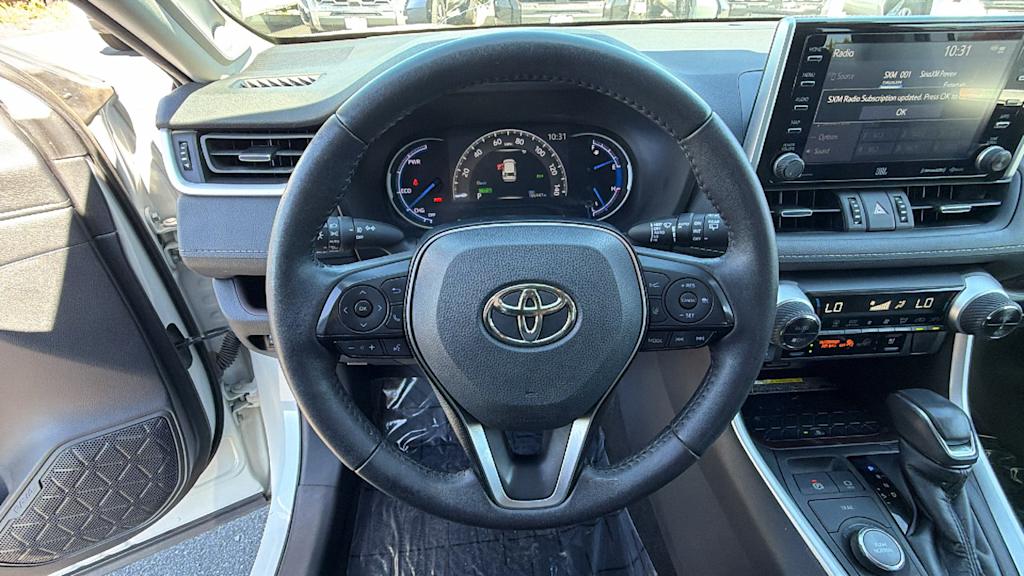 Thumbnail: 2021 Toyota RAV4 - 9