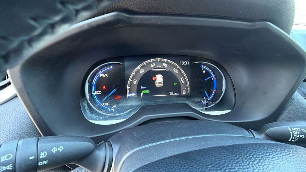 Thumbnail: 2021 Toyota RAV4 - 16