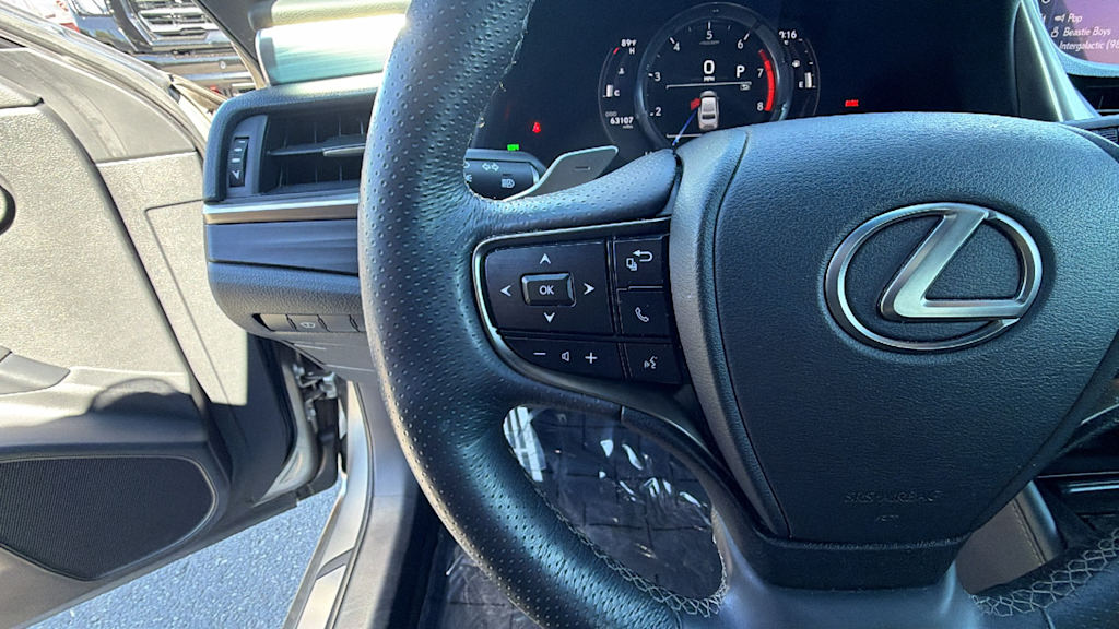 Thumbnail: 2021 Lexus ES - 27