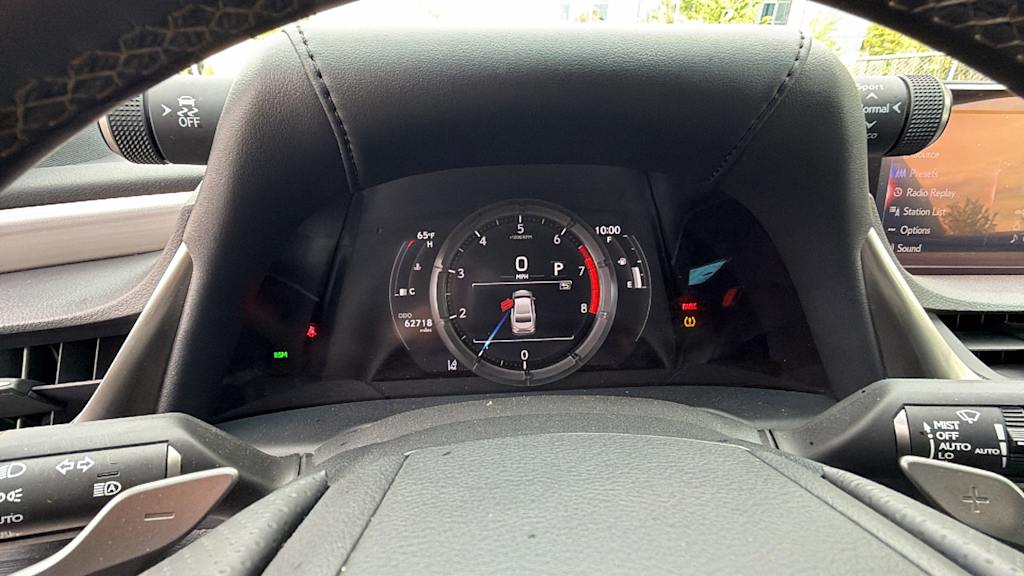 Thumbnail: 2021 Lexus ES - 16