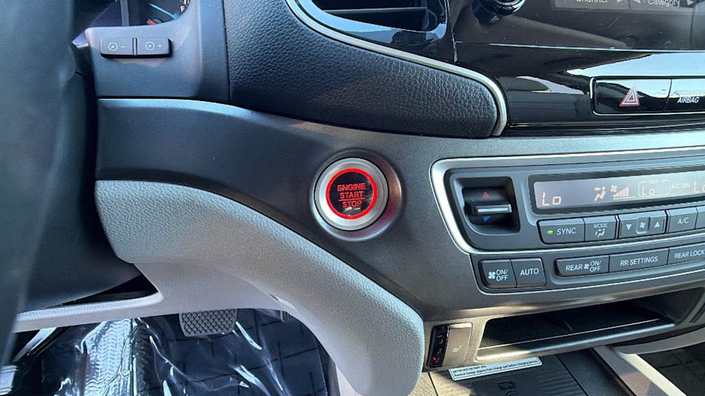 Thumbnail: 2022 Honda Pilot - 25