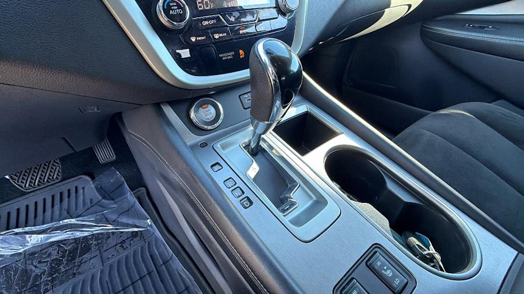Thumbnail: 2019 Nissan Murano - 16