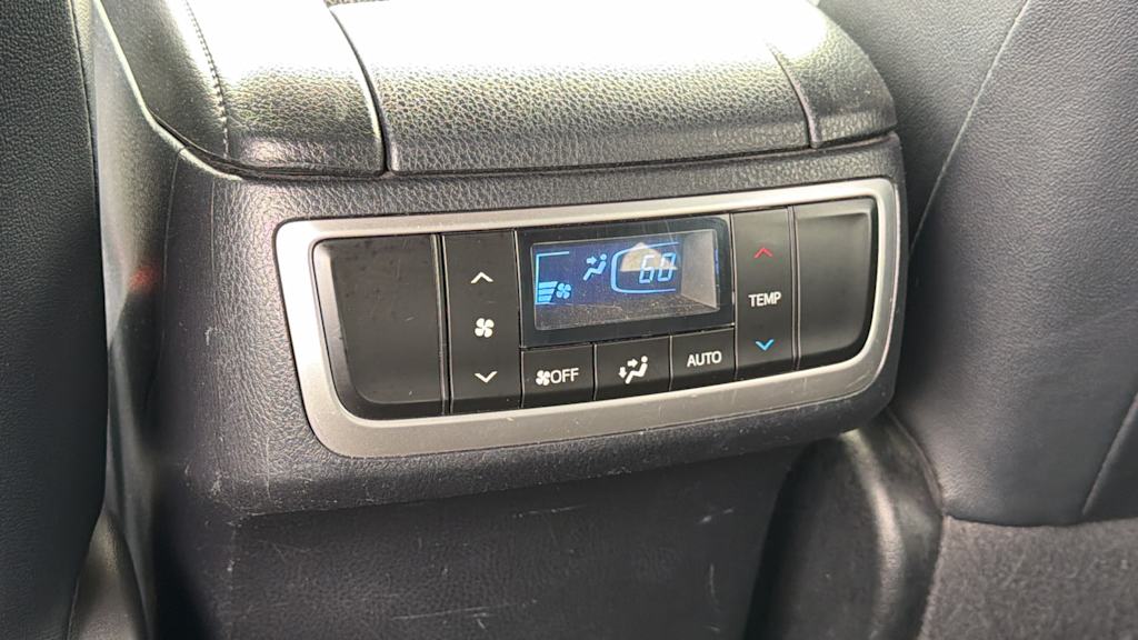 Thumbnail: 2018 Toyota Highlander - 30