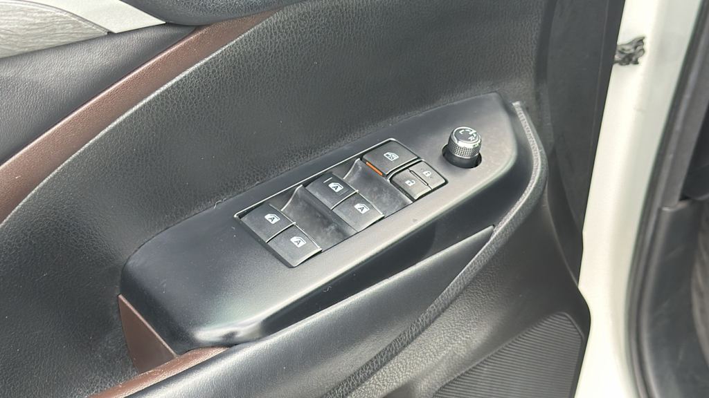 Thumbnail: 2018 Toyota Highlander - 28