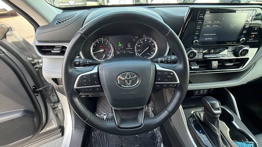 Thumbnail: 2022 Toyota Highlander - 9