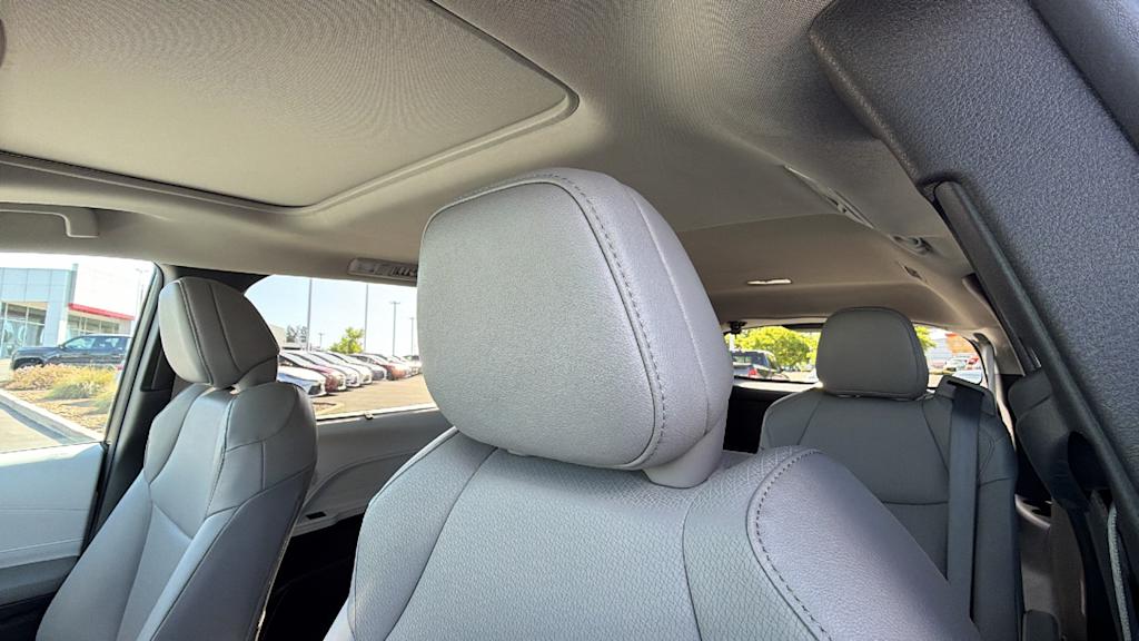 Thumbnail: 2025 Toyota Sienna - 10