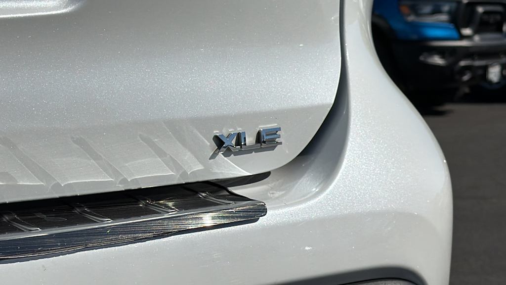 Thumbnail: 2023 Toyota Highlander - 7