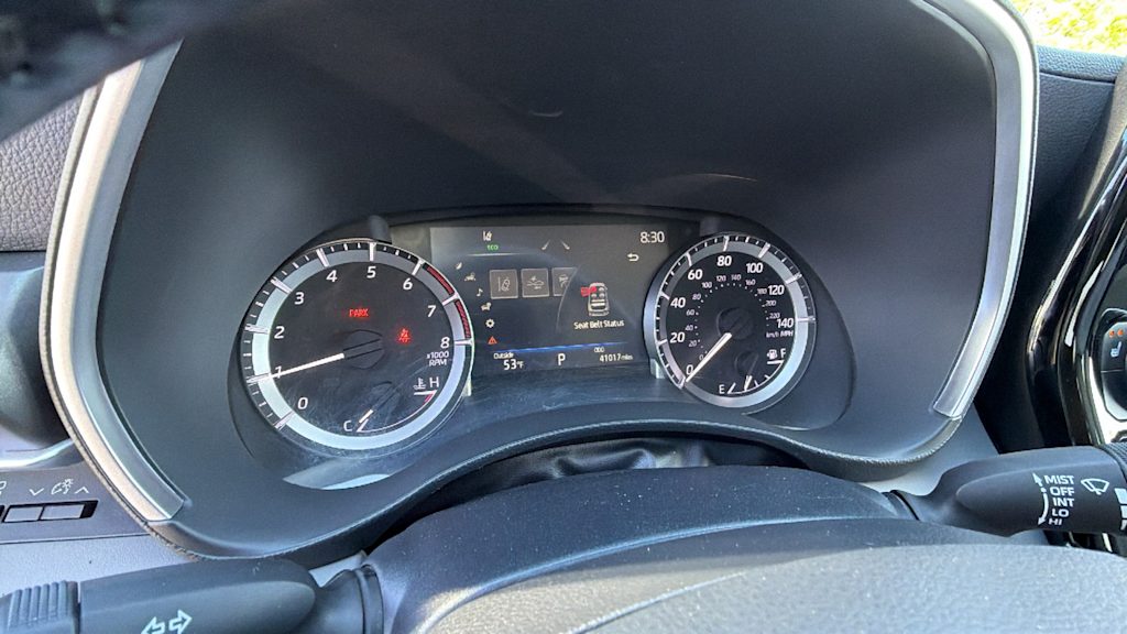 Thumbnail: 2023 Toyota Highlander - 17