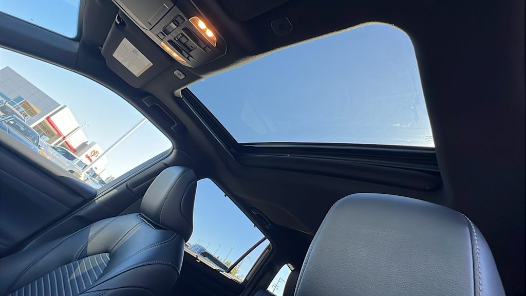Thumbnail: 2025 Toyota Highlander - 31