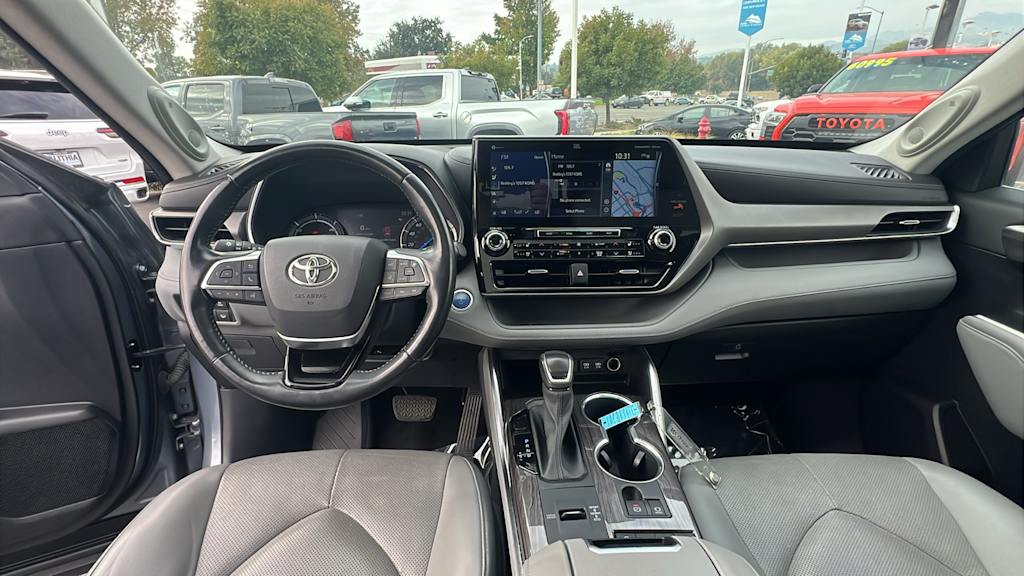 2021 Toyota Highlander Limited 9