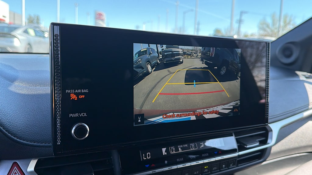 Thumbnail: 2025 Toyota Sienna - 23