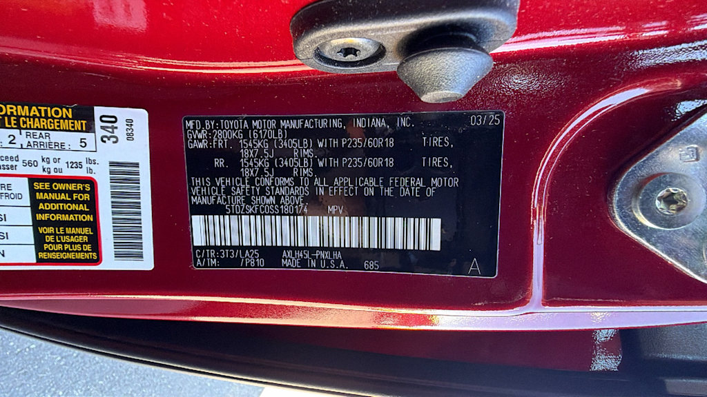 Thumbnail: 2025 Toyota Sienna - 18