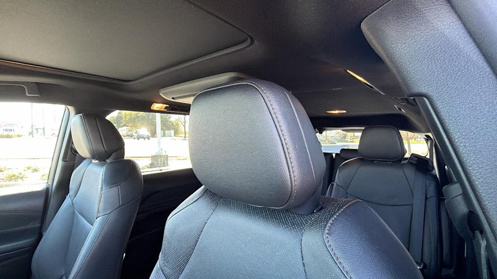 Thumbnail: 2025 Toyota Sienna - 9