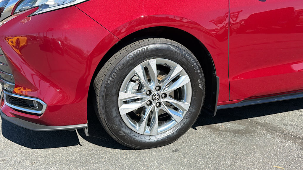 Thumbnail: 2025 Toyota Sienna - 7