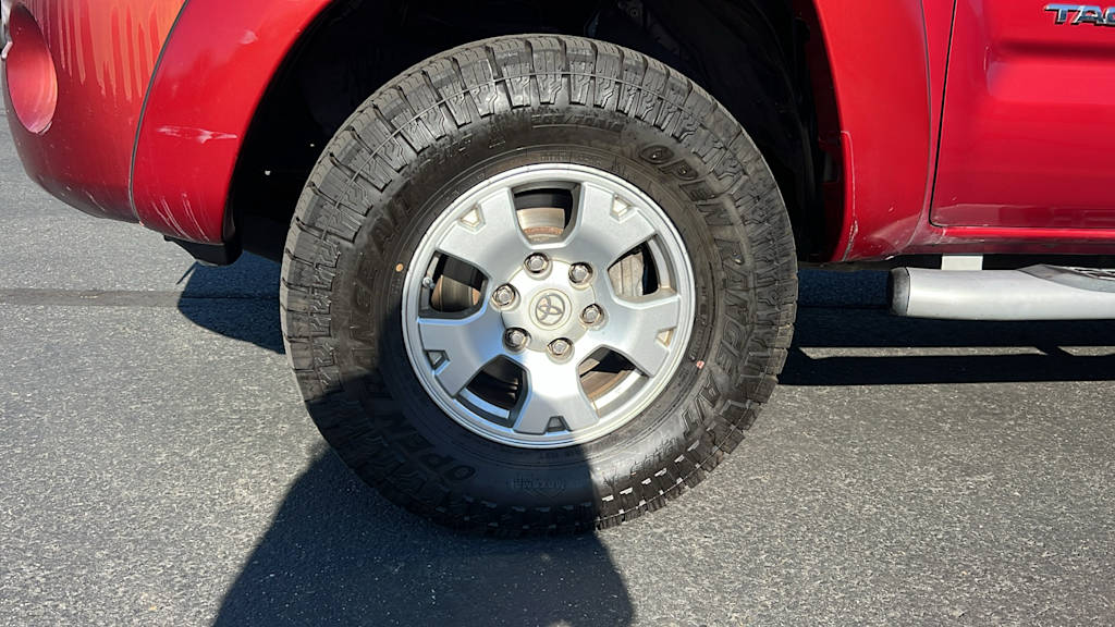 Thumbnail: 2006 Toyota Tacoma - 8