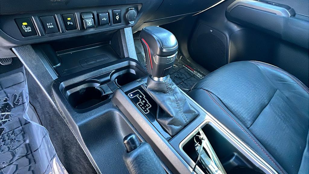 Thumbnail: 2021 Toyota Tacoma - 15