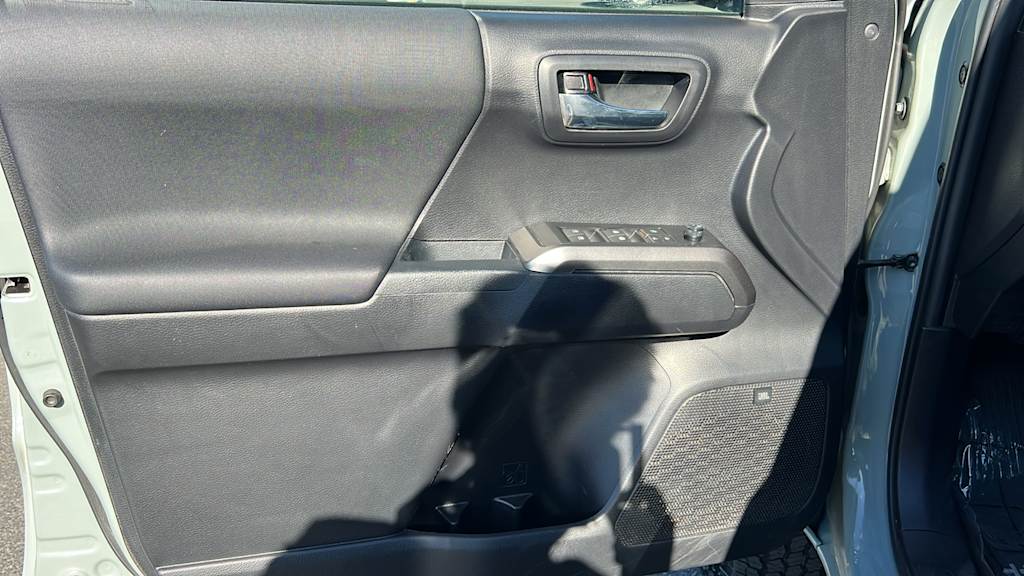 Thumbnail: 2021 Toyota Tacoma - 29