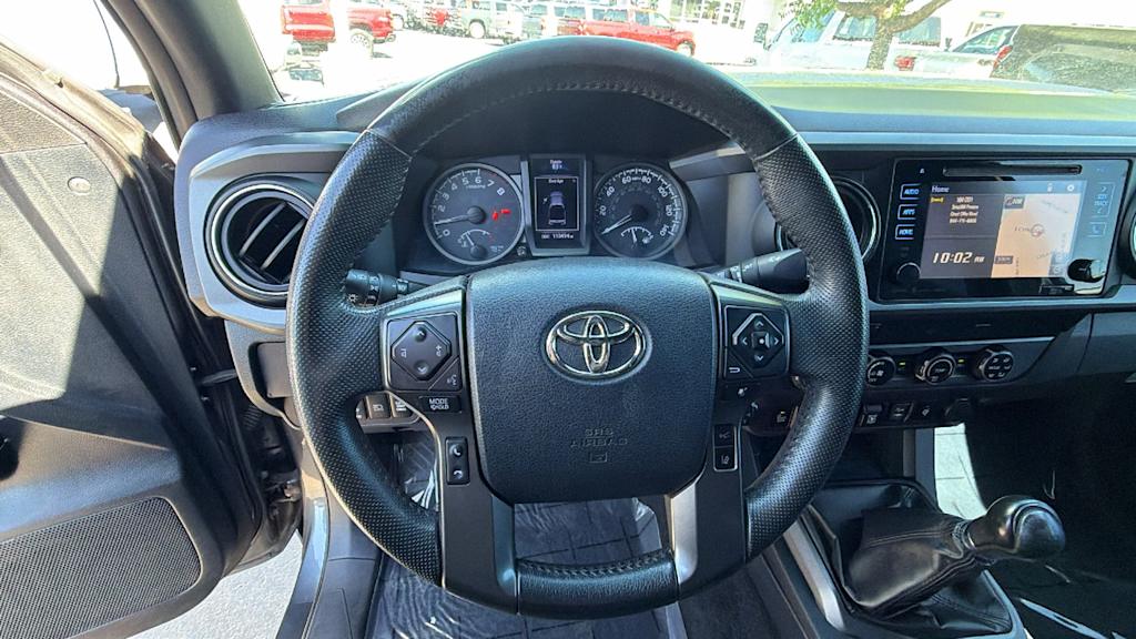 Thumbnail: 2019 Toyota Tacoma - 8