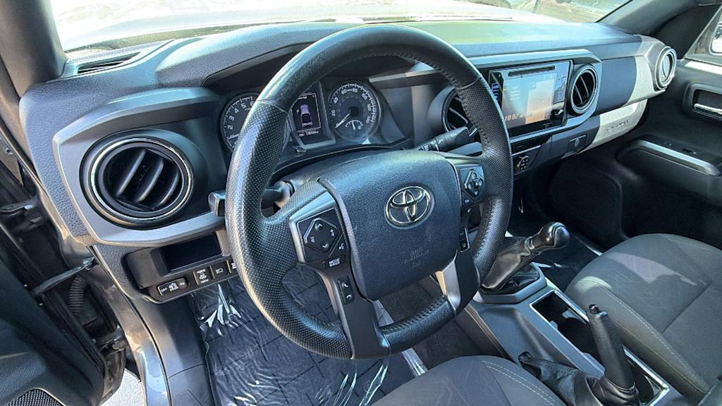 Thumbnail: 2019 Toyota Tacoma - 2