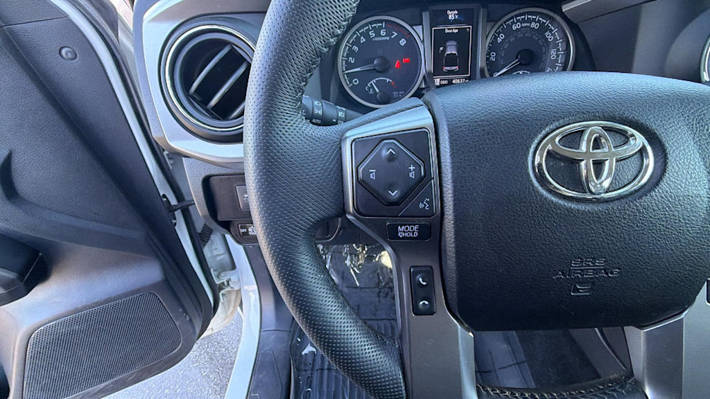 Thumbnail: 2021 Toyota Tacoma - 26