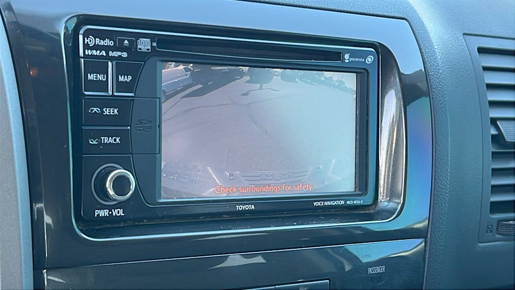 Thumbnail: 2013 Toyota Tundra - 23