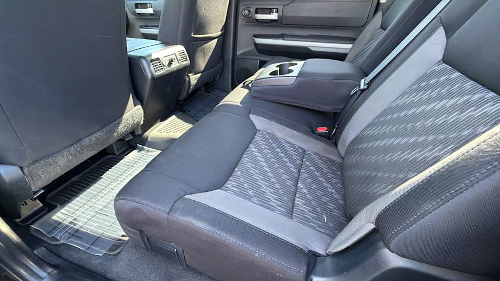 Thumbnail: 2018 Toyota Tundra - 12