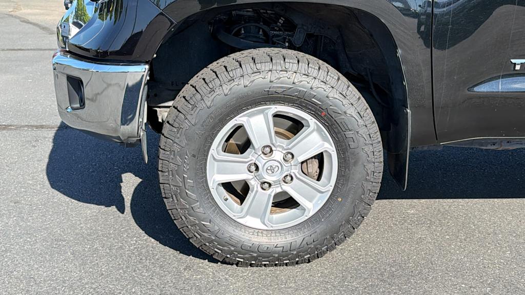 Thumbnail: 2018 Toyota Tundra - 8