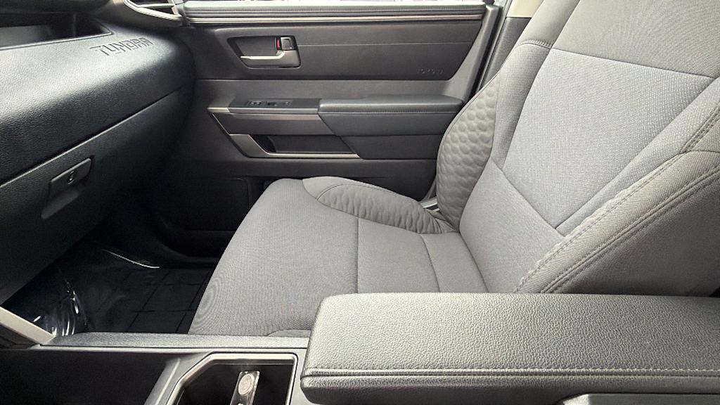 Thumbnail: 2024 Toyota Tundra - 11