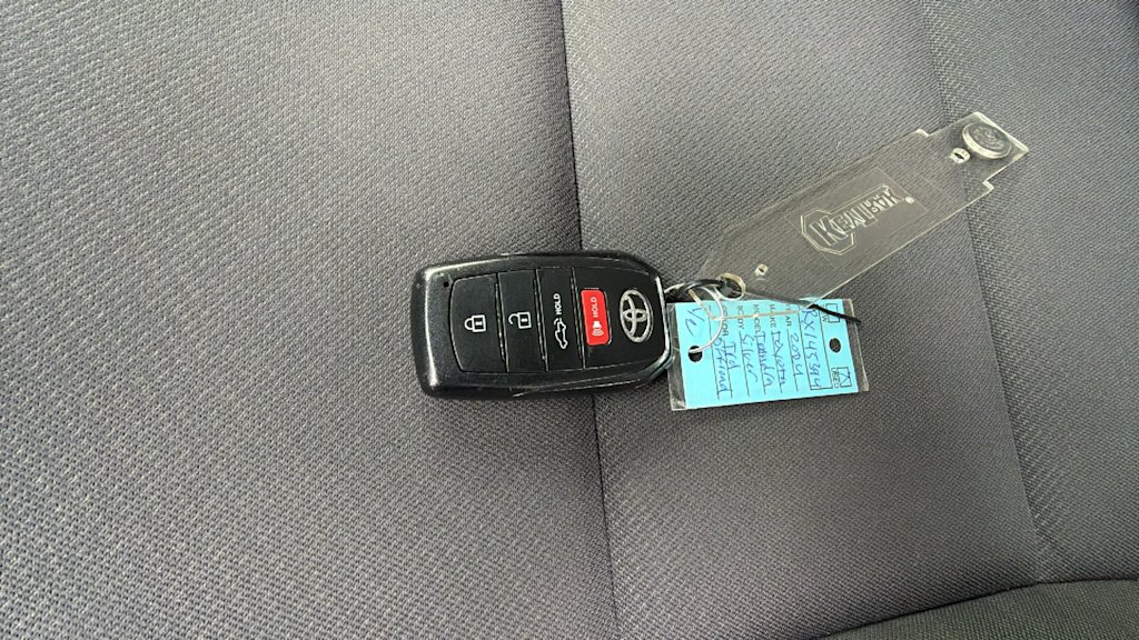 Thumbnail: 2024 Toyota Tundra - 18