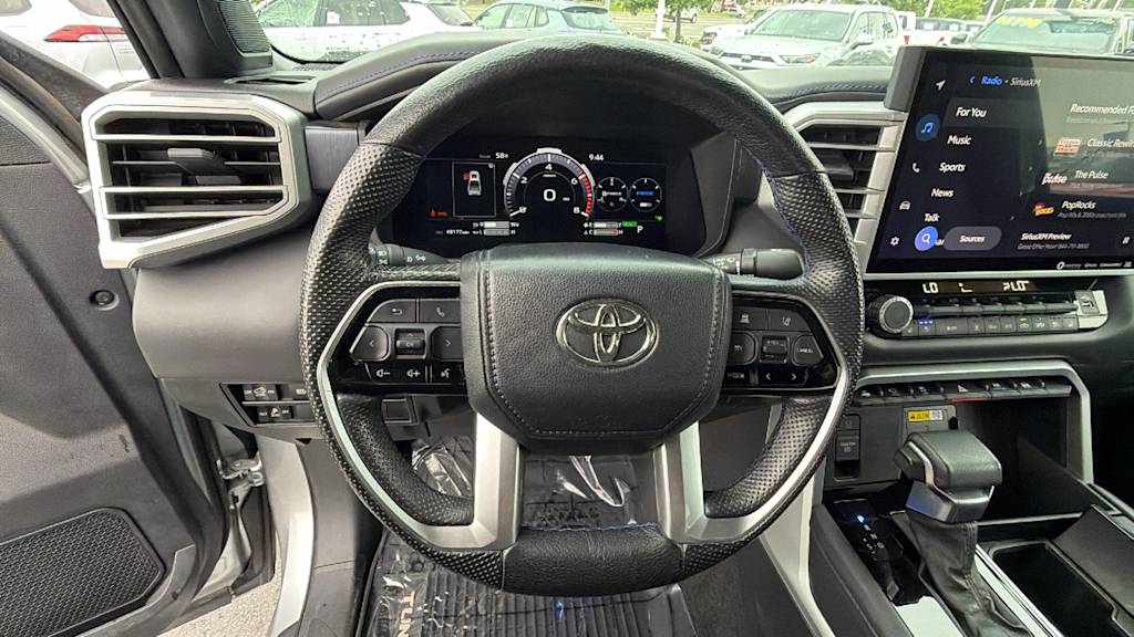 Thumbnail: 2024 Toyota Tundra - 9