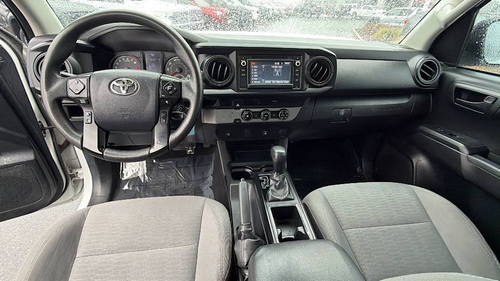 Thumbnail: 2018 Toyota Tacoma - 12