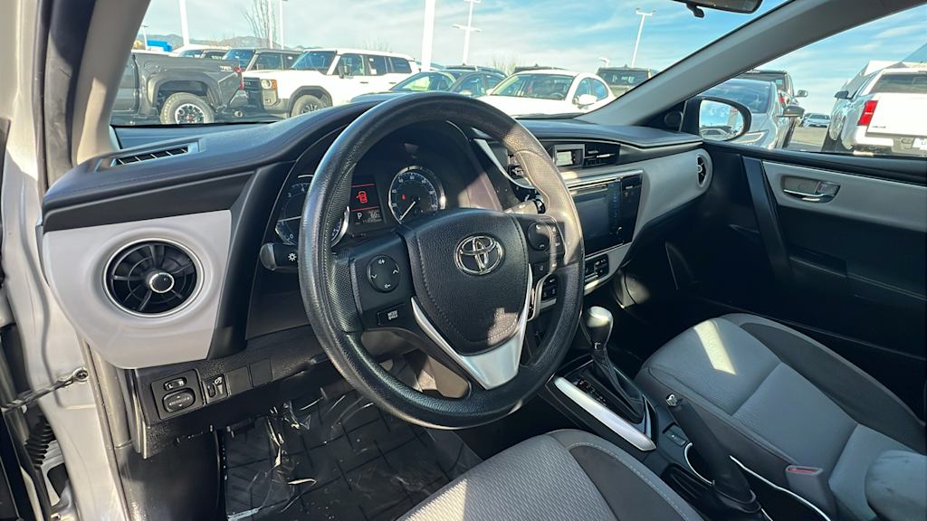 2017 Toyota Corolla LE 2