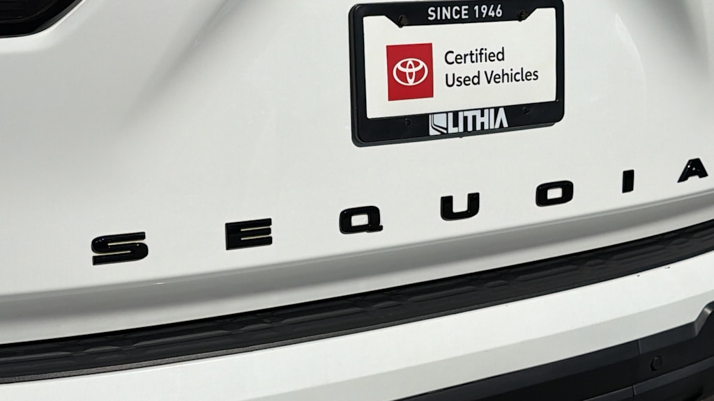 Thumbnail: 2024 Toyota Sequoia - 7
