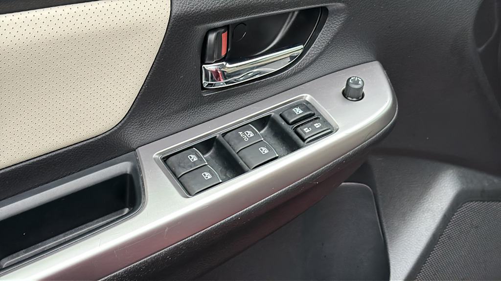 Thumbnail: 2017 Subaru Crosstrek - 28