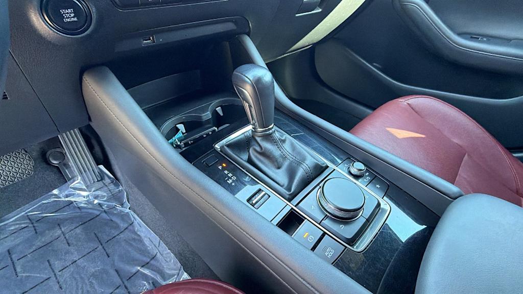 Thumbnail: 2021 Mazda Mazda3 - 16