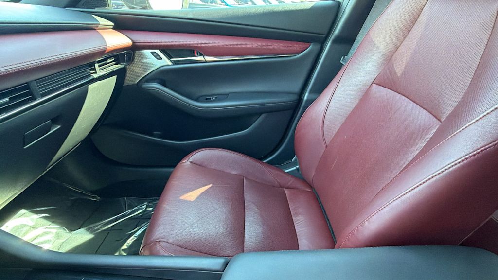 Thumbnail: 2021 Mazda Mazda3 - 11