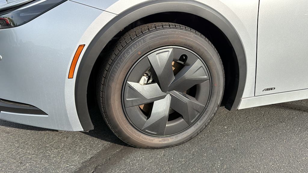 Thumbnail: 2024 Toyota Prius - 8