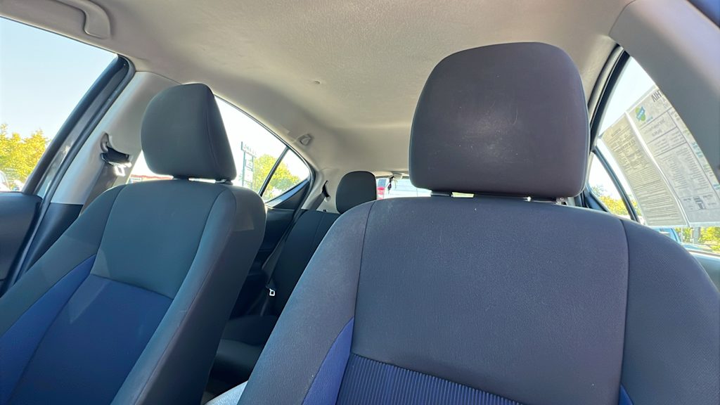 Thumbnail: 2018 Toyota Prius c - 10