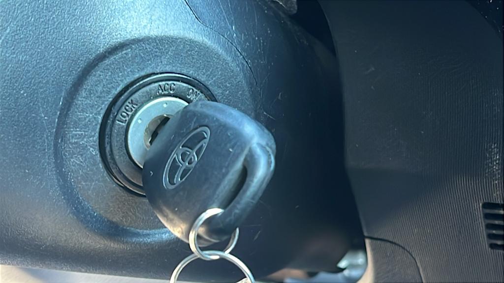 Thumbnail: 2018 Toyota Prius c - 23