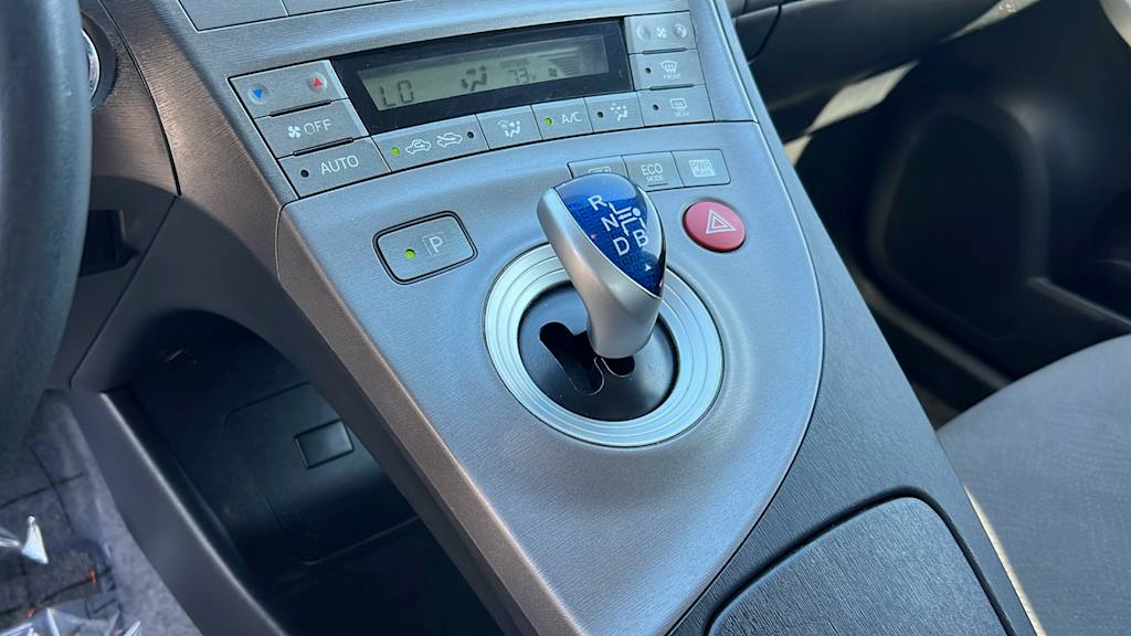 2012 Toyota Prius Three 14