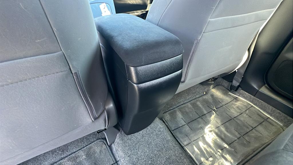 2012 Toyota Prius Three 29