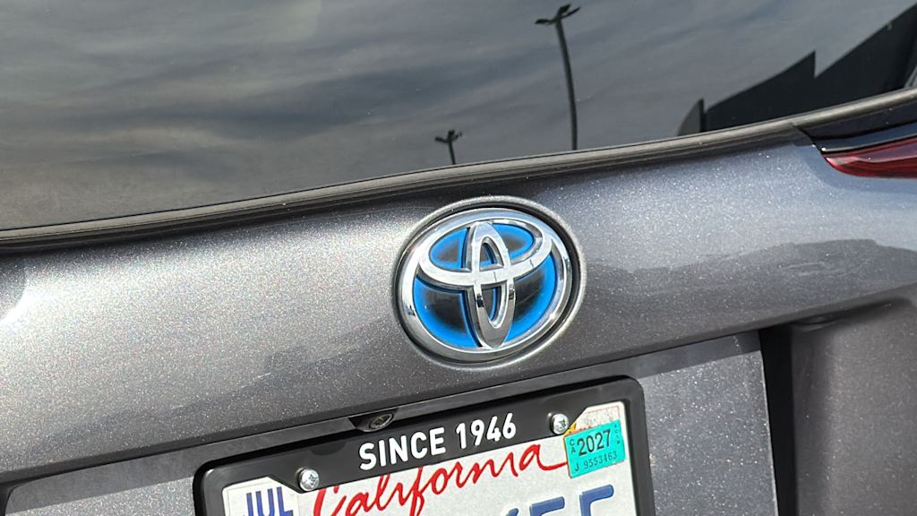 Thumbnail: 2019 Toyota Prius - 7