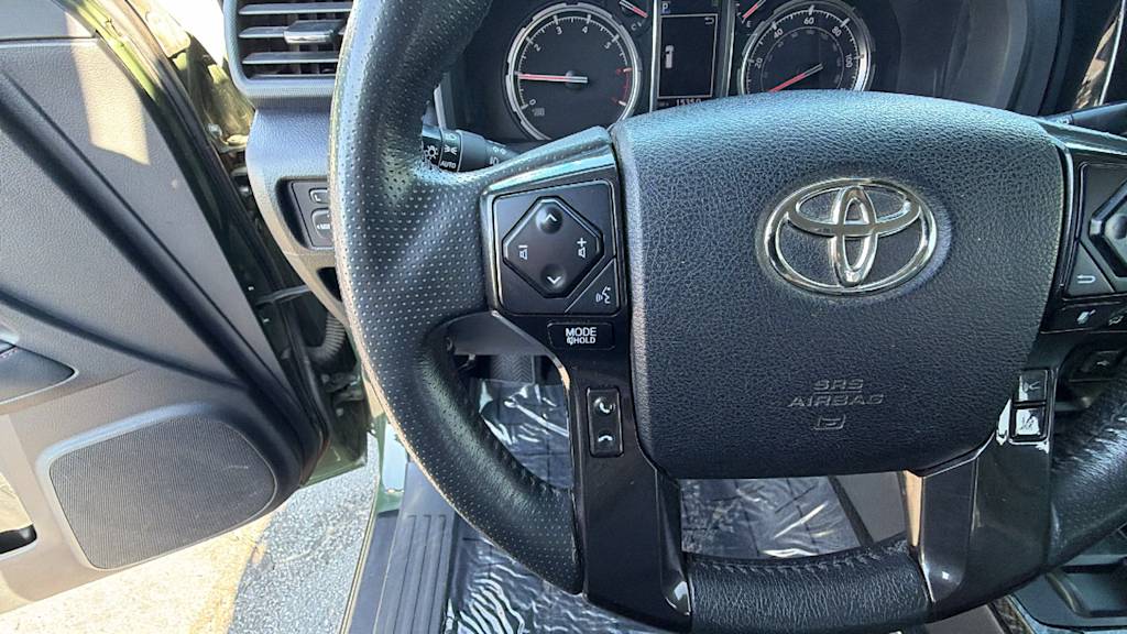 Thumbnail: 2020 Toyota 4Runner - 26