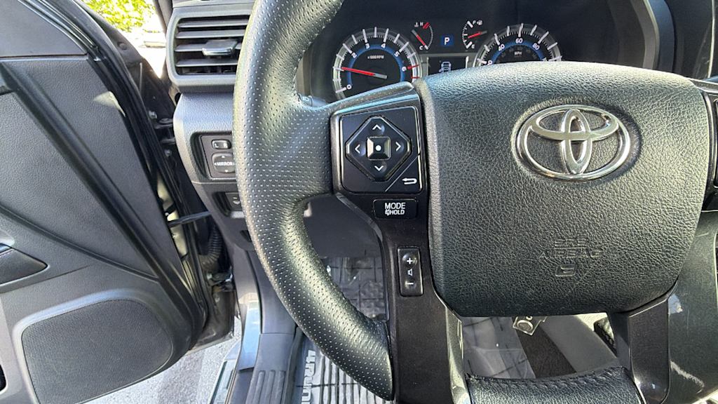 Thumbnail: 2019 Toyota 4Runner - 25