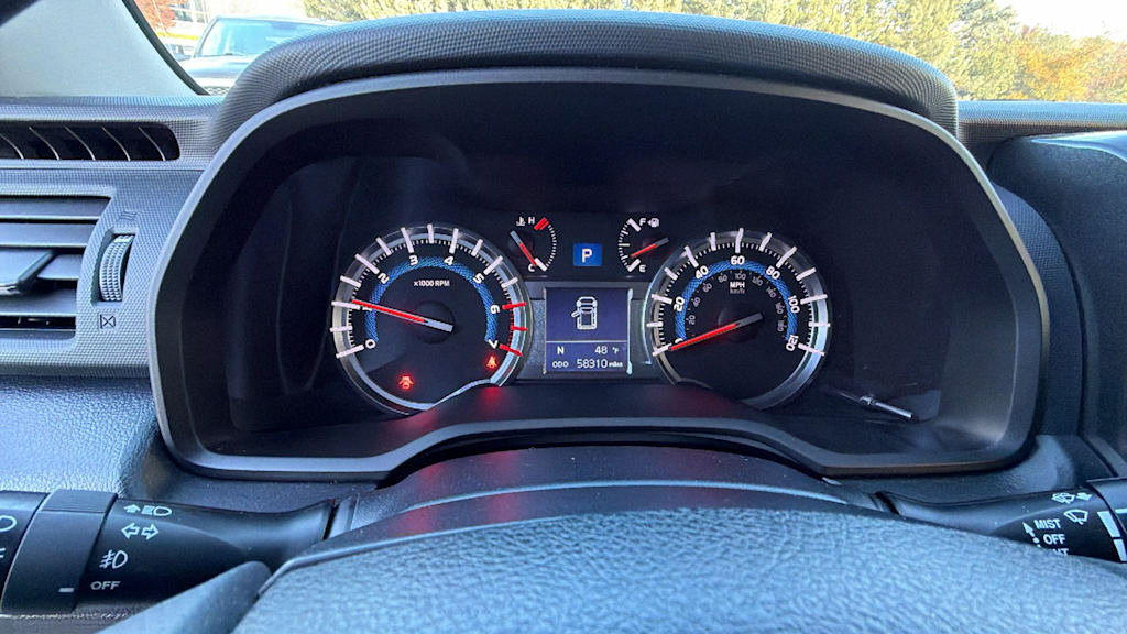 Thumbnail: 2017 Toyota 4Runner - 16